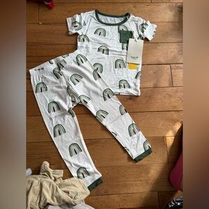 Kyte BABY Rainbow Print Pajama Set